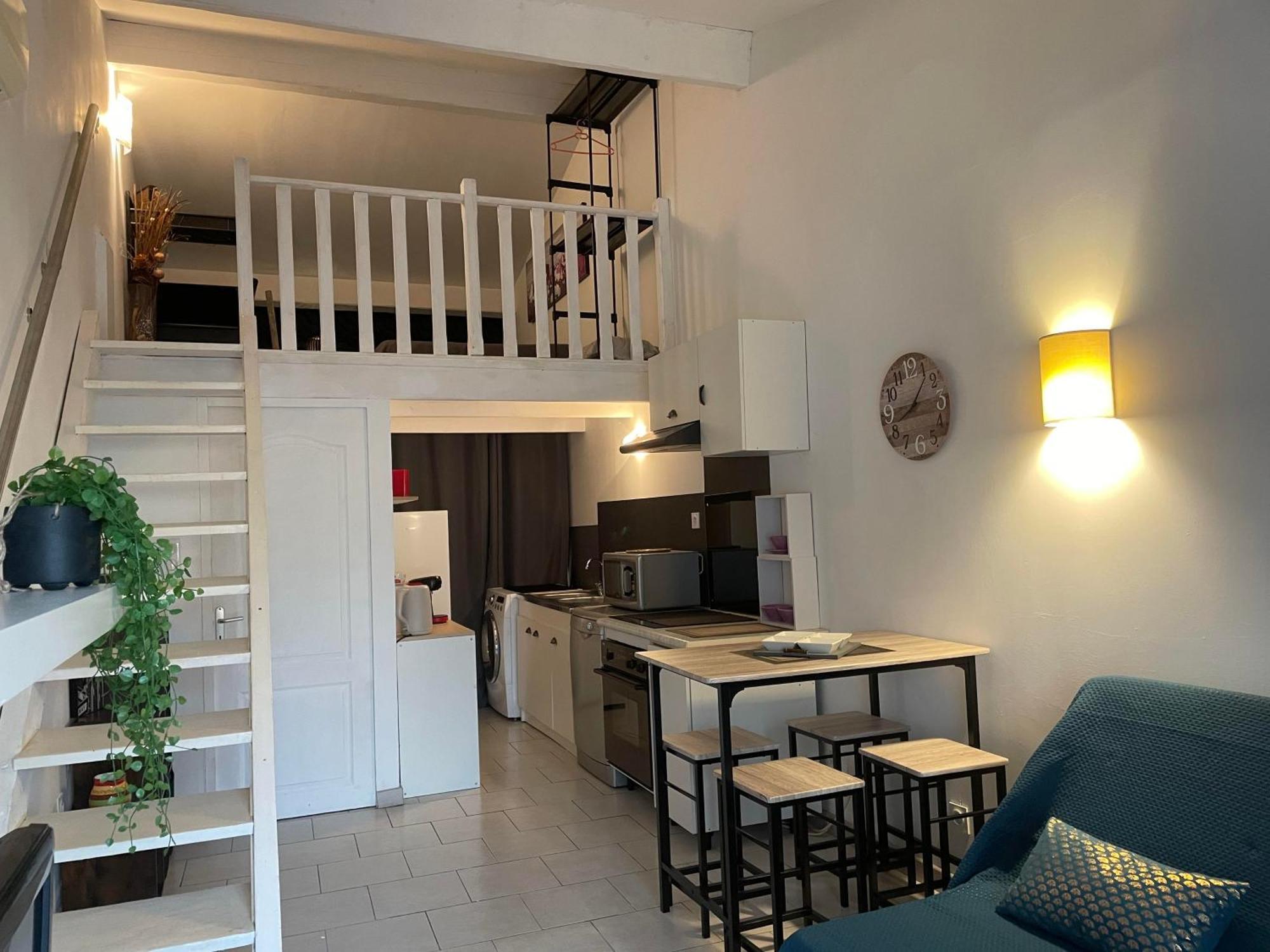 Bouvreuil Apartment *